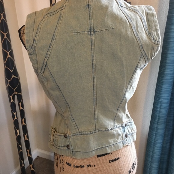 Denim vest - Picture 4 of 4
